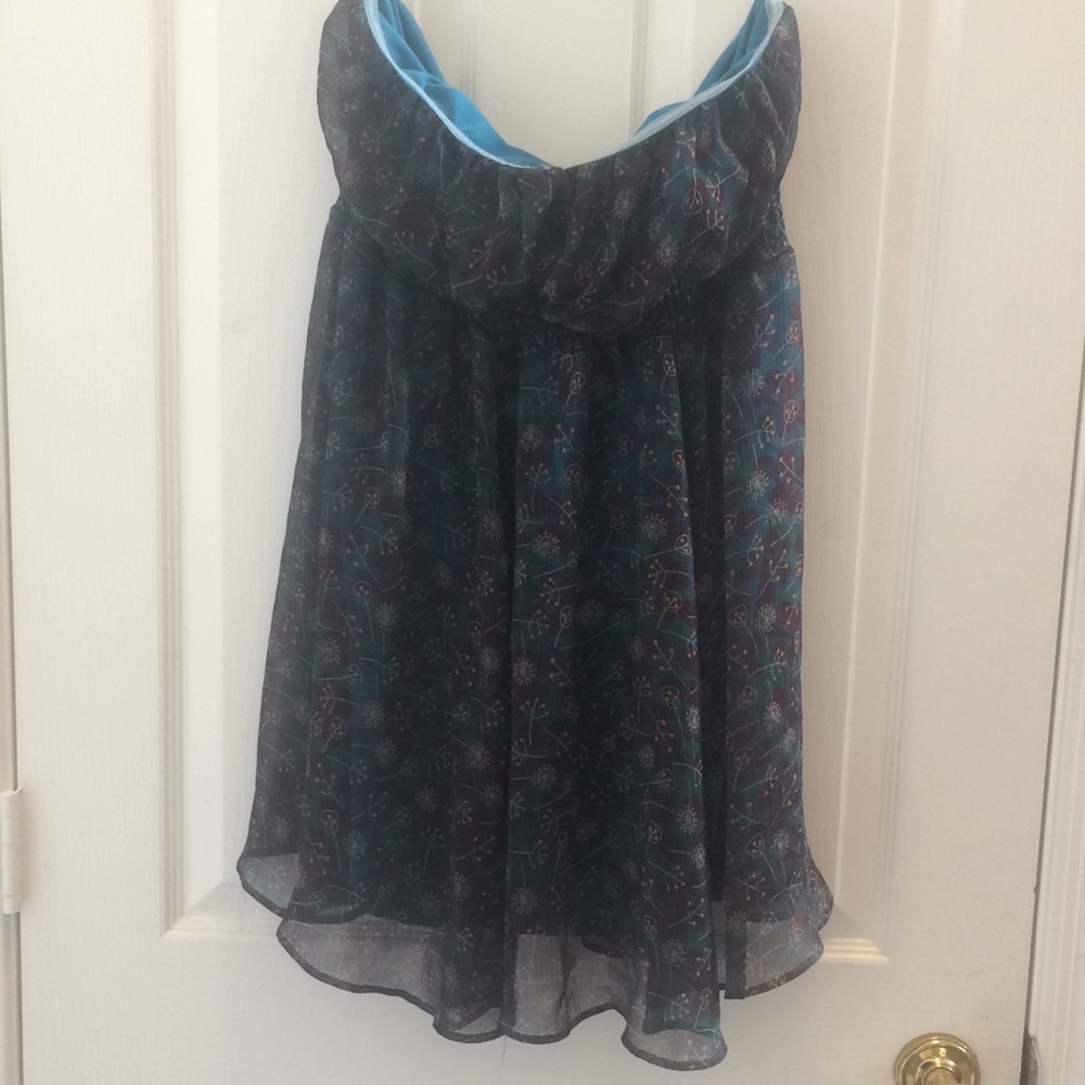 FINAL MARKDOWN Flowy strapless dress medium
